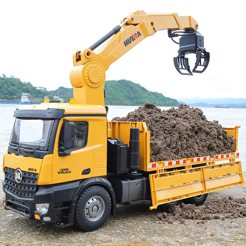HUINA 1538 1:14 RC Dump Truck 26Channel with Timber Grabber